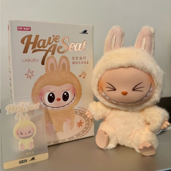 Labubu Have a Seat SiSi