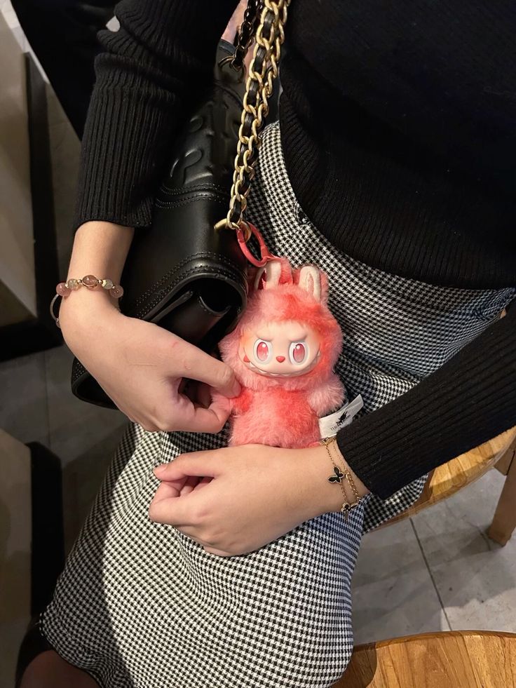 Labubu Big into Energy Love